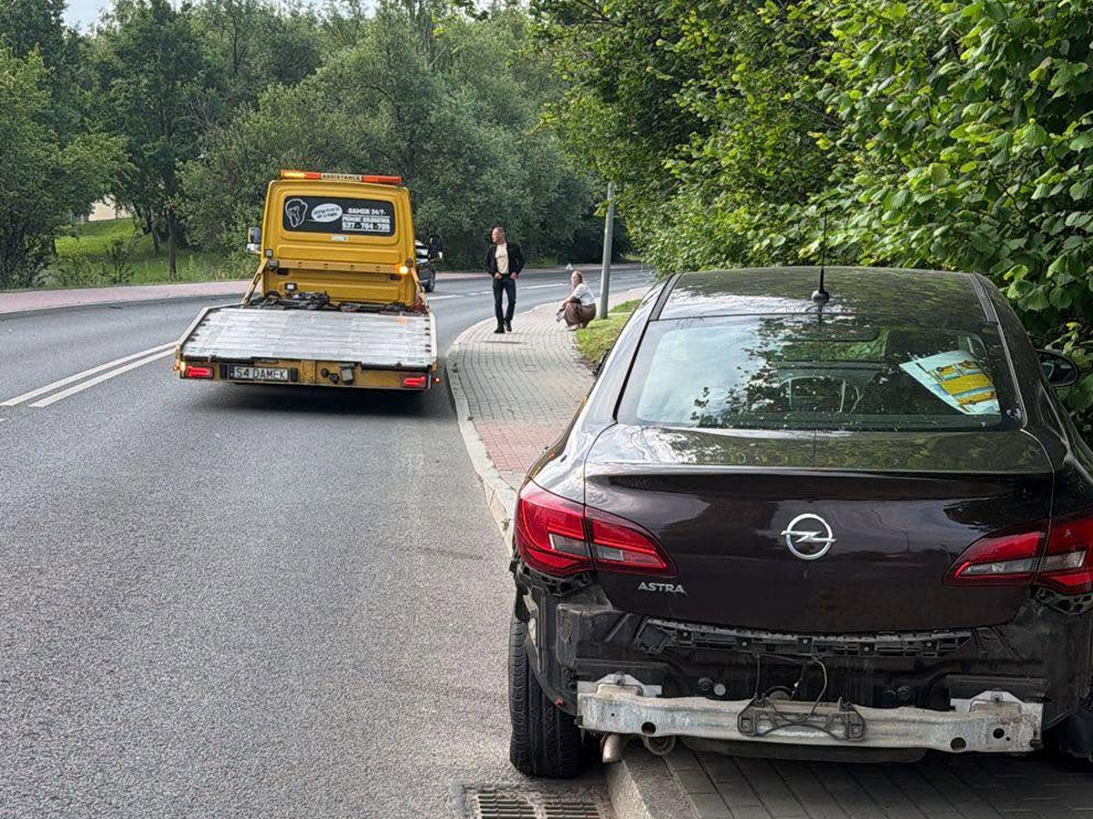 Awaria-lub-kolizja-w-Sosnowcu-–-co-zrobic-i-kiedy-wezwac-pomoc-drogowa Awaria lub kolizja w Sosnowcu – co zrobić i kiedy wezwać pomoc drogową?