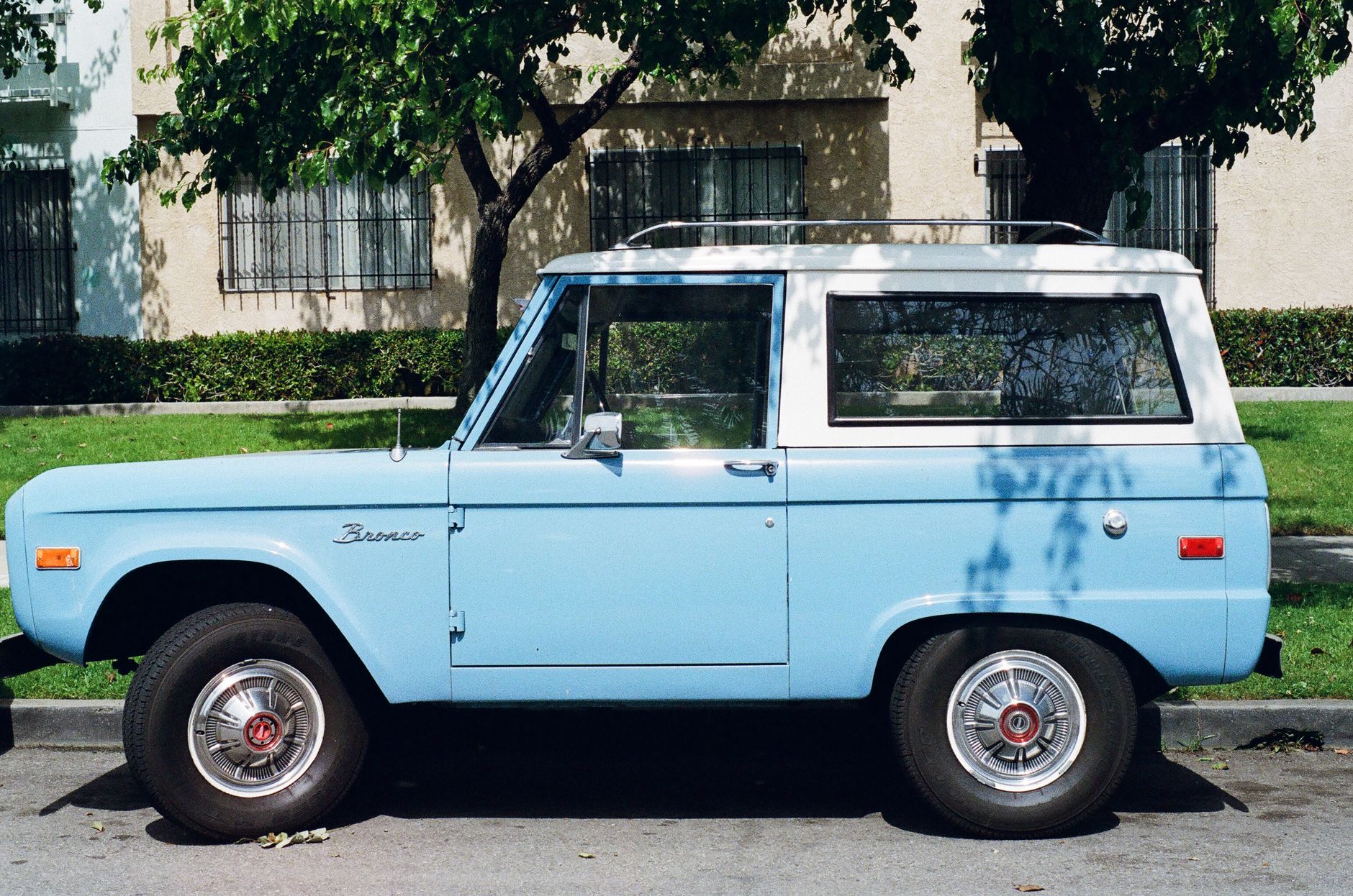 Ford Bronco: jak klasyczny SUV wrócił do łask po dekadach Ford Bronco: jak klasyczny SUV wrócił do łask po dekadach
